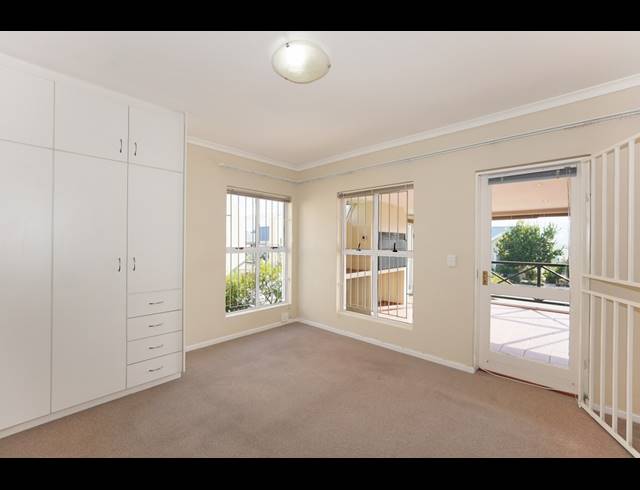 3 bed property to rent in LANGERUG